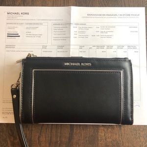 Michael Kors smartphone wallet